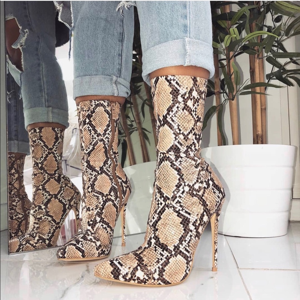 SIMMI Snake Skin Heels